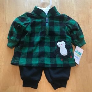 Child of Mine made by Carter’s 2-piece set pullover with pants